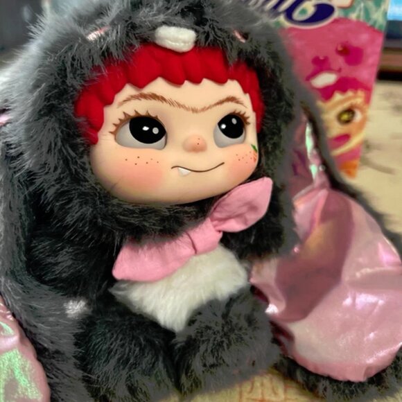 Letsvan Wakuku Cool Bunny Blind Box Action Figure In Stock Perfect - Picture 6 of 6